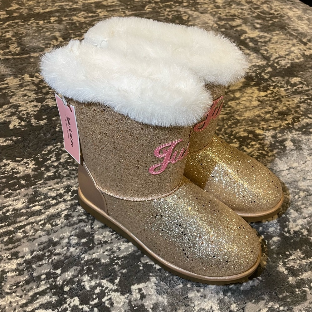 Big girls’ boots by JUICY COUTURE, new with tags, size 5M.Only 40$